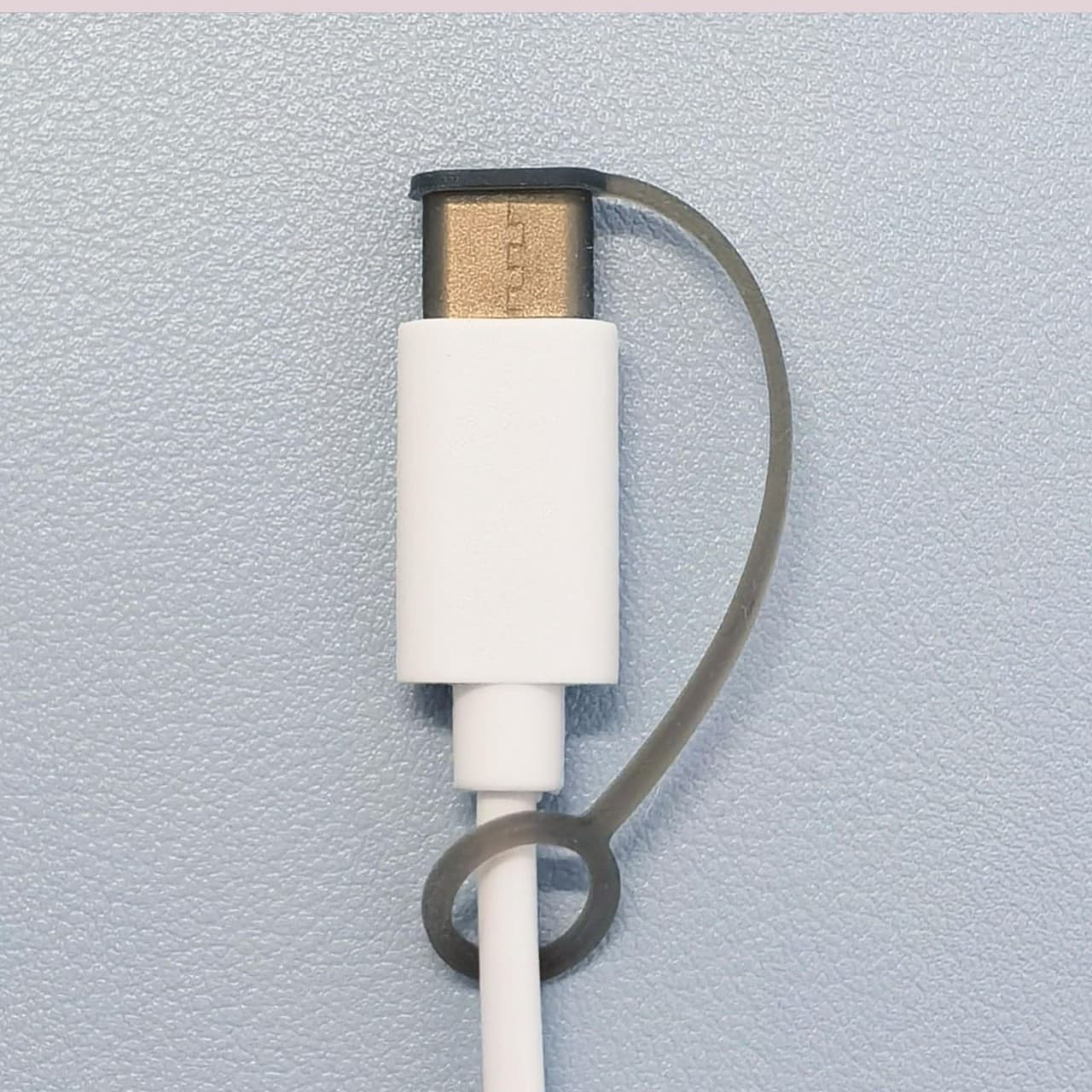 Type-c data cable anti-lost tether silicone soft and close-fitting dust-proof and anti-oxidation protection adapter cover dust-proof plug 2