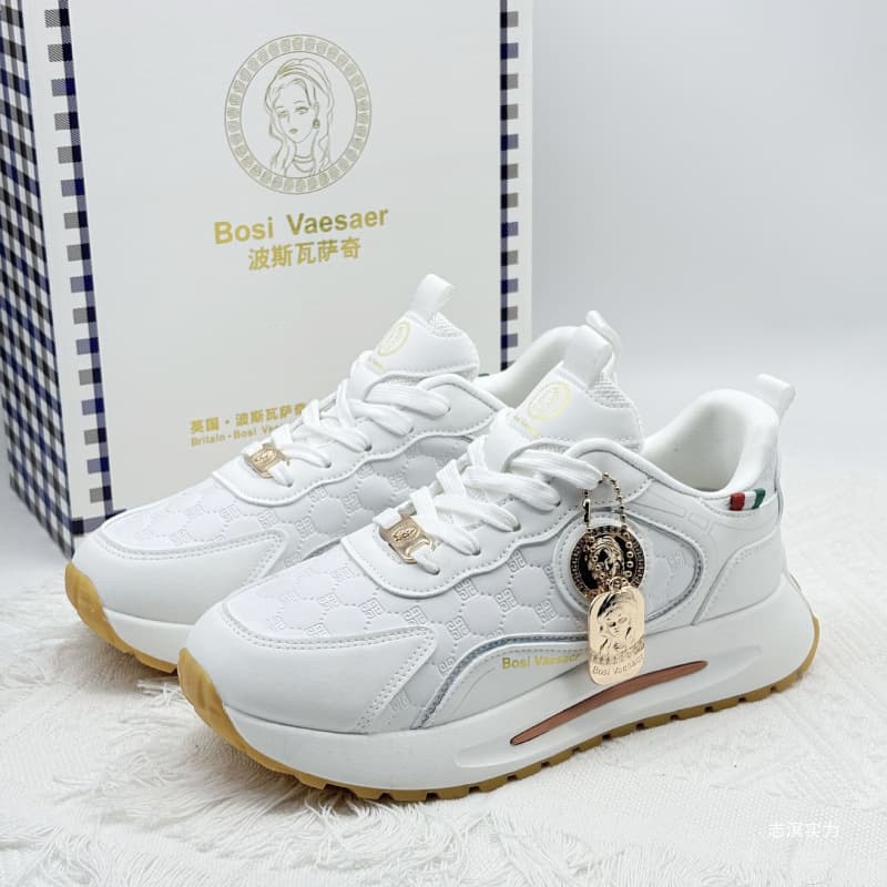 Foreign trade cross-border new women's sports shoes, casual shoes, fashionable and trendy daddy versatile fashionable and comfortable running shoes 4