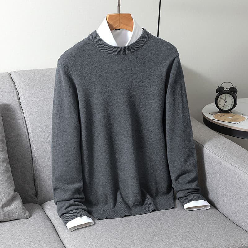 Solid knitted woolen demi-season keep warm base body-friendly sweater with a round collar, increased thickness 4