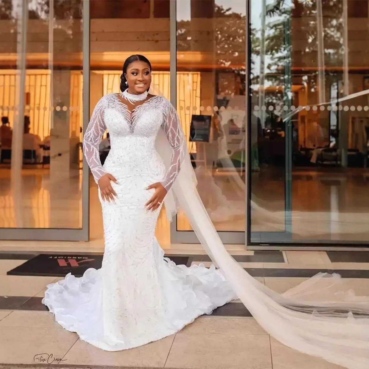 White wedding dress, long-sleeve, evening dress, with sleeve 3