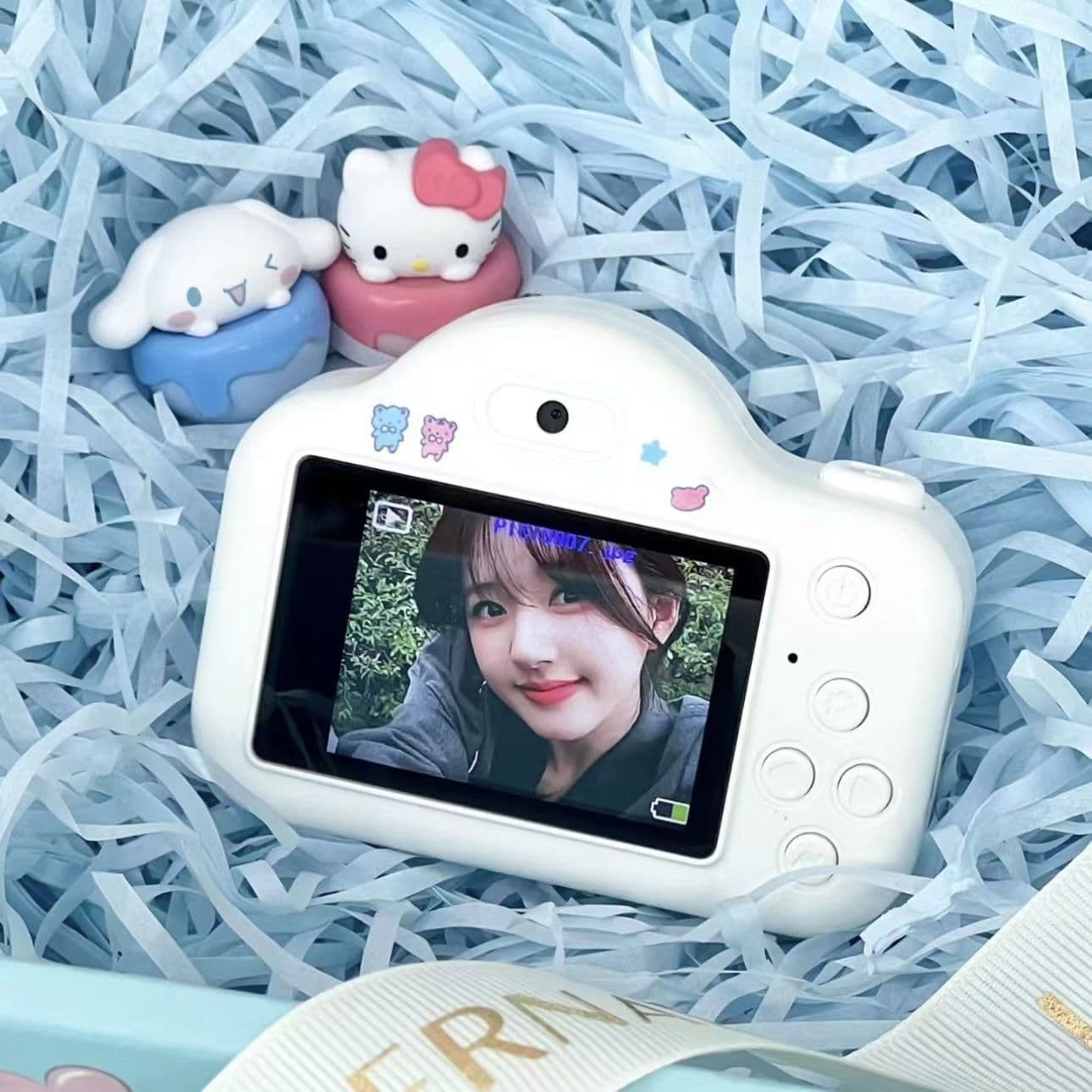 Digital camera, photo, small mobile phone 4