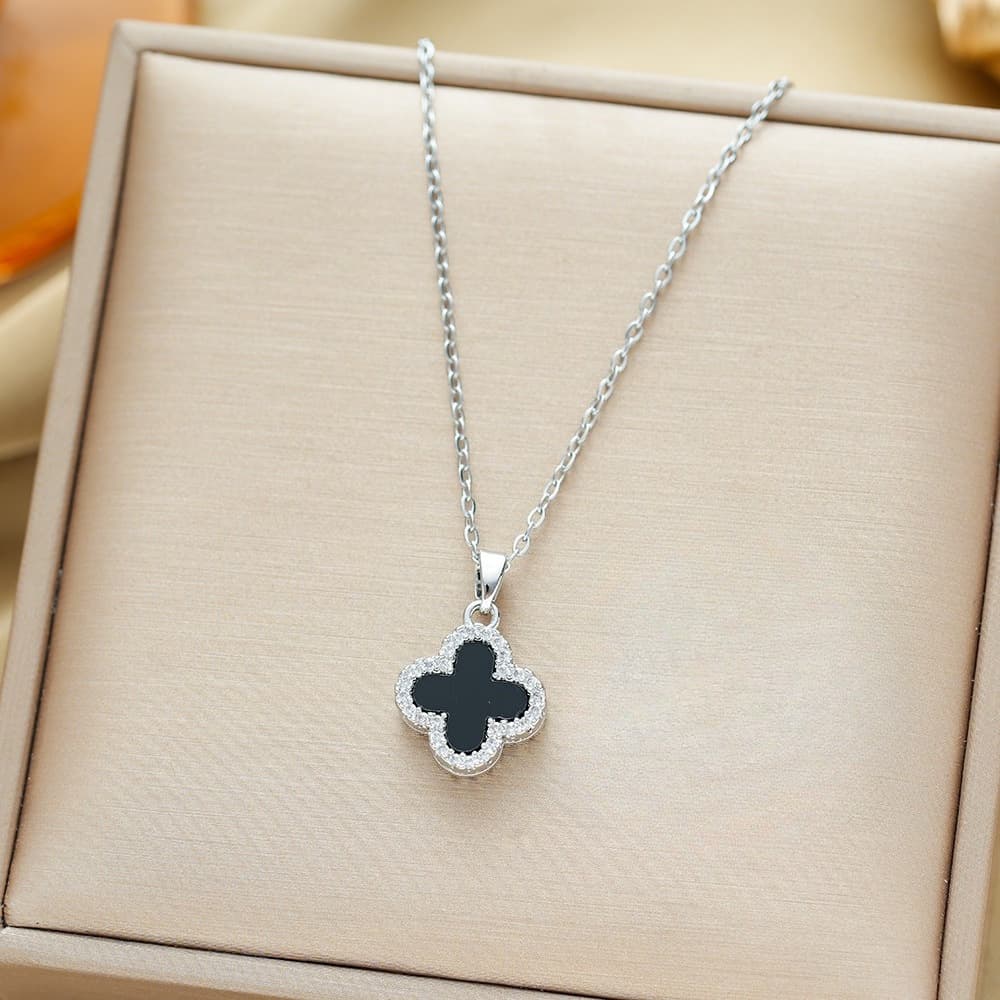Summer fashionable necklace, four-leaf clover, light luxury style 2