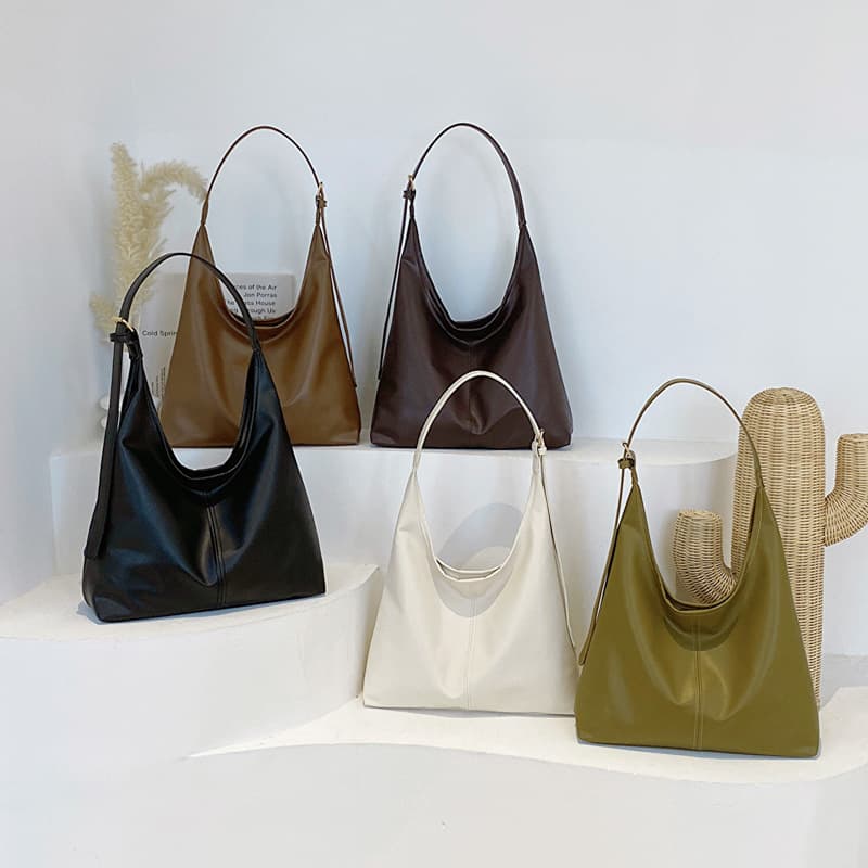 Capacious autumn one-shoulder bag, shoulder bag, city style 1