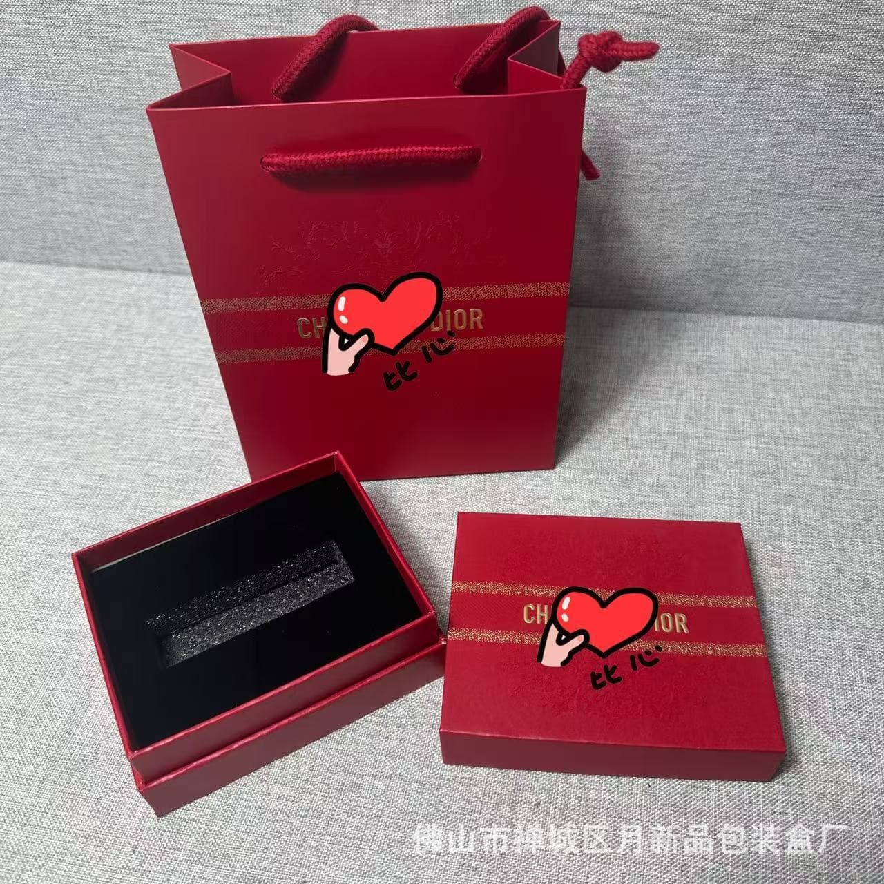 Tom Ford, lipstick, sponge gift box, cosmetic perfume 2