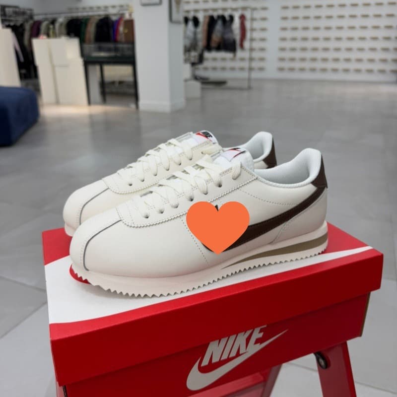 Factory Hot Selling CORTEZ Forrest Gump Classic Retro White Shoes Lightweight Casual Comfortable Jogging Running Sports Shoes 2