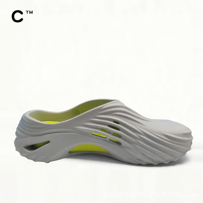 Men's lightweight Crocs-style slippers, non-slip casual sports beach footwear 3