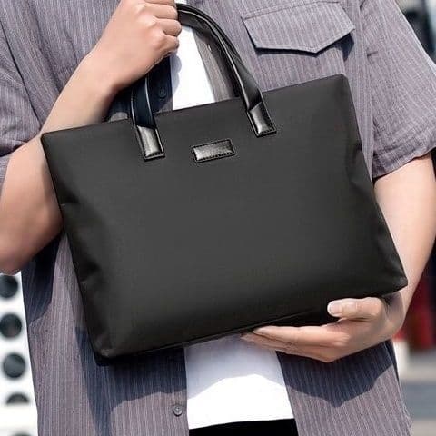 Handheld one-shoulder bag for men and women to go out 2