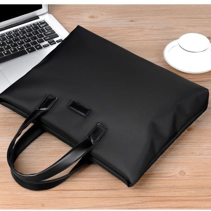 Handheld one-shoulder bag for men and women to go out 4