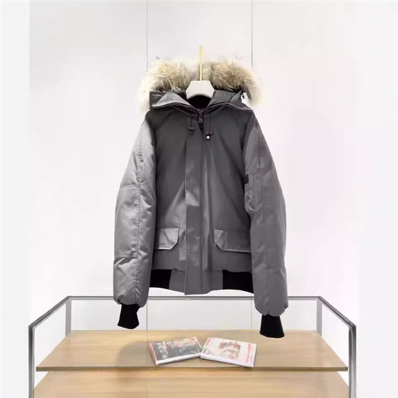 Canada Pilot Goose Men's and Women's Thickened Down Jackets 4