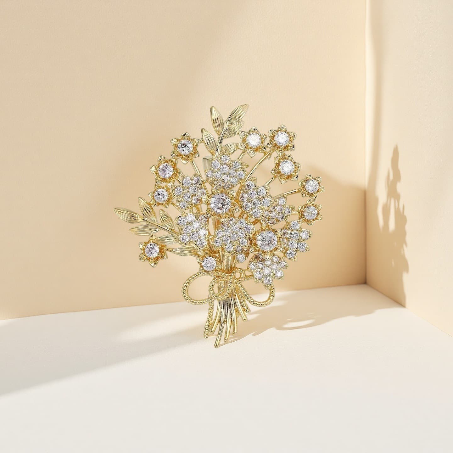 Fashionable brooch, accessory lapel pin, sophisticated elegant pin, high-quality style, light luxury style, flowered 3