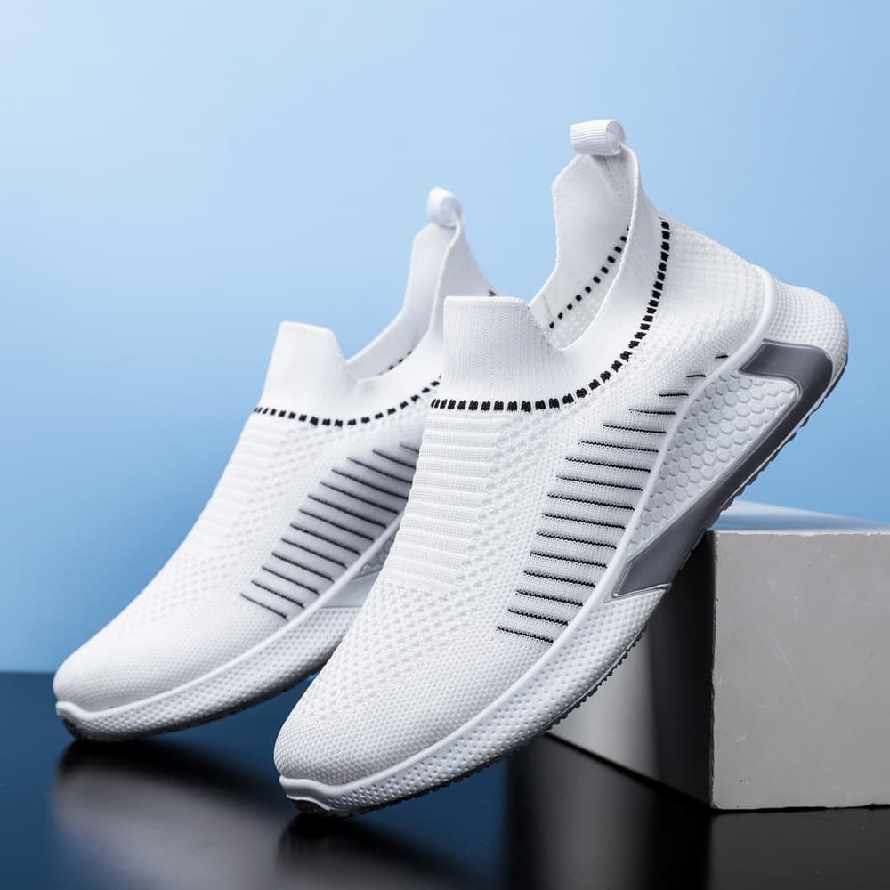 Men's Shoes 2026 Spring New Sports Shoes Fashionable Soft Sole Breathable Casual Shoes Feiwei Versatile Men's Casual Shoes