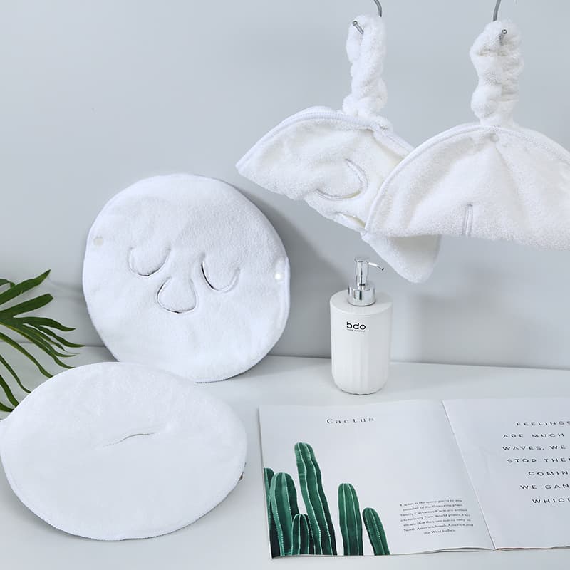 Wet wipes for face, compress, towel, cosmetic moisturizing face mask, for beauty salons