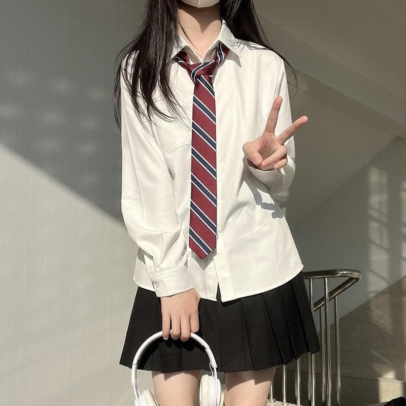 Blue shirt, small design thin student pleated skirt for students, trend of season