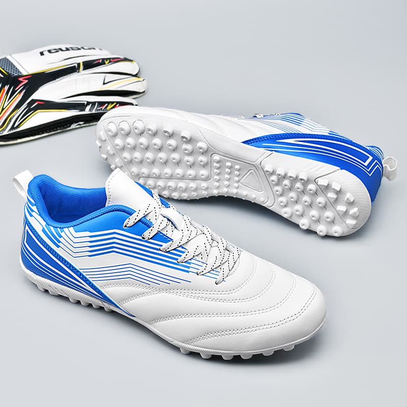 Non-slip boots for men and women for students for training, for teenagers, with spikes