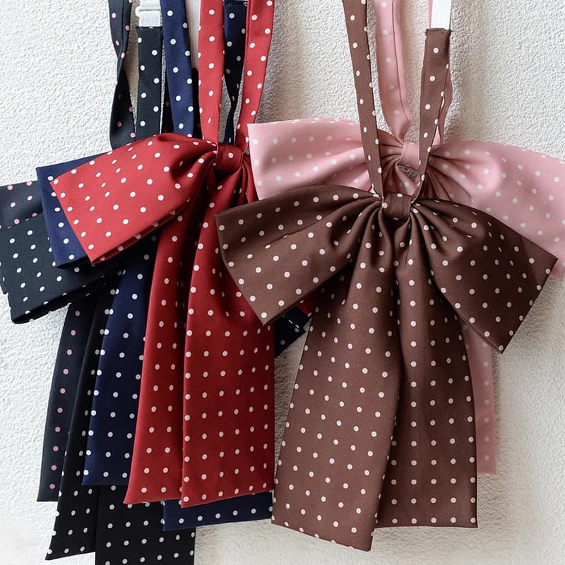Japanese bow tie with bow, internet celebrity