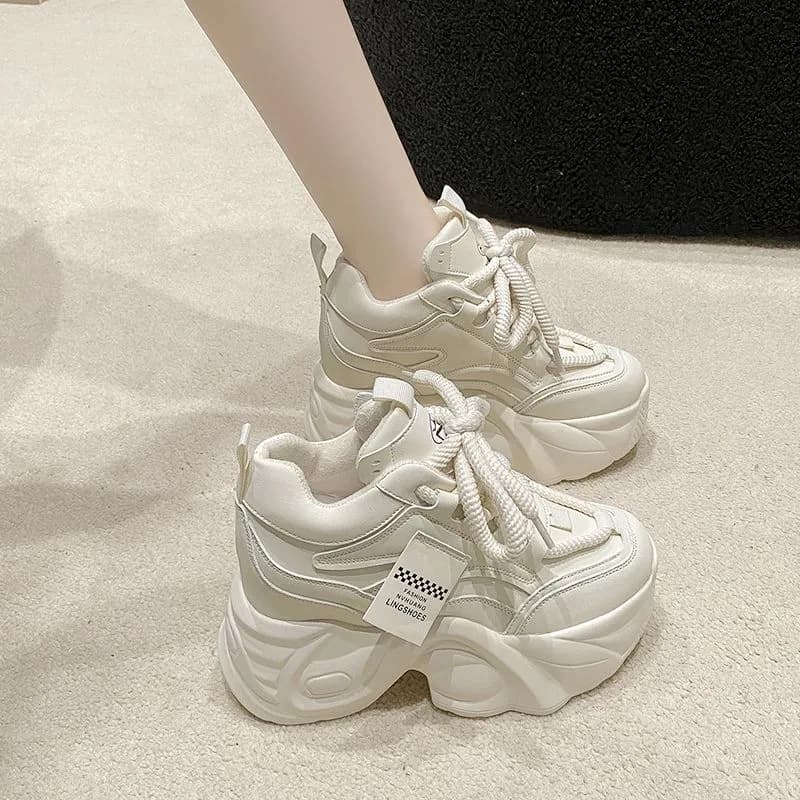 2025 summer new model, 9cm high-heeled women's shoes, thick sole, small high-heeled dad's shoes, versatile sports and casual shoes