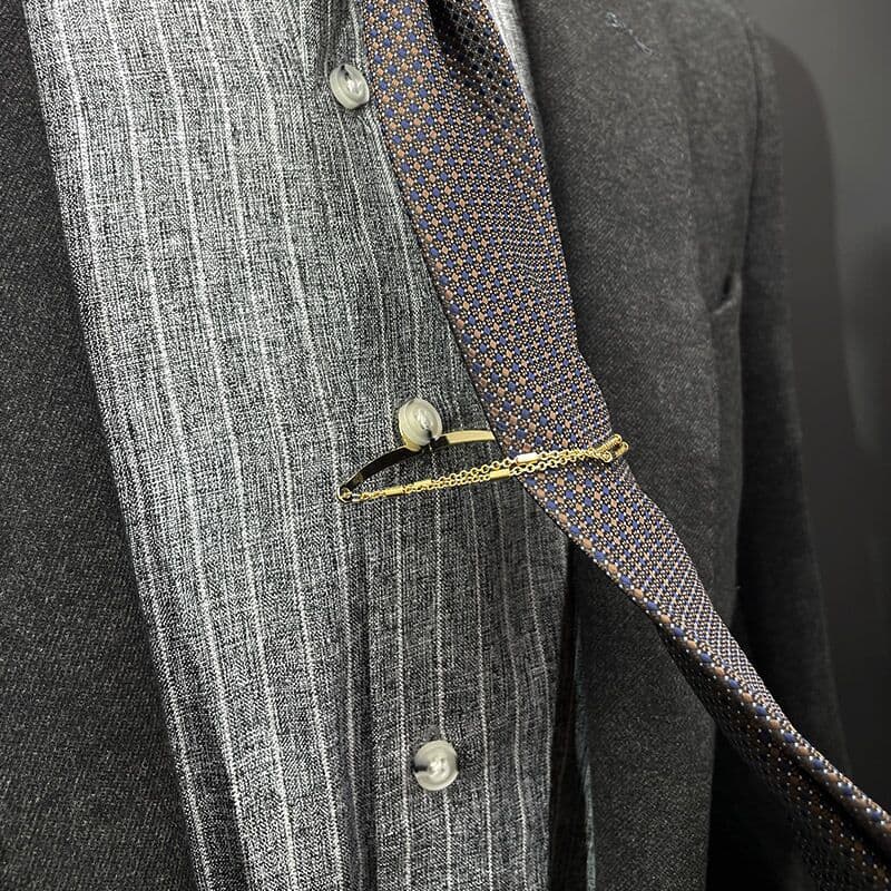 Men's base big high-end tie with tassels, simple and elegant design
