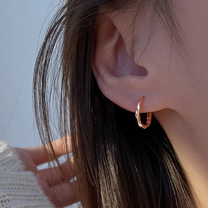 Copper fashionable geometric earrings, simple and elegant design, high-quality style, french style